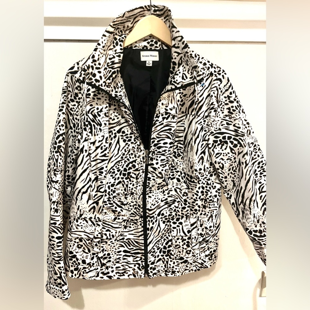 Studio Works jacket sz XL